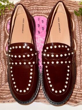 Free Assembly Women's Burgundy Studded Loafers
